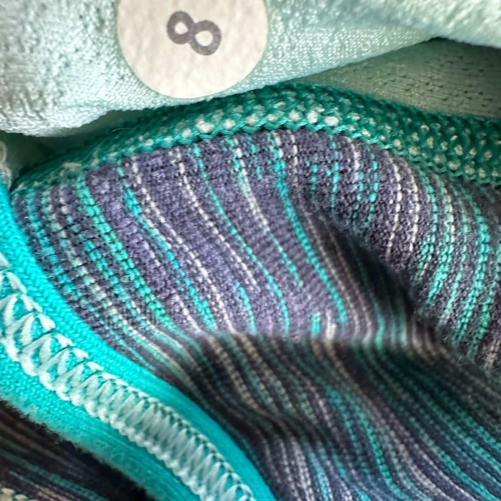 Lululemon Women's No Limit Tank Blue Size 8 - Picture 10 of 11